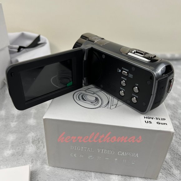 DIGITAL VIDEO CAMERA - Picture 5 of 9